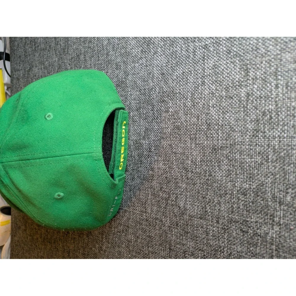 Oregon‎ Ducks Hat Nike Classic Strap Back Mens One Size Green NCAA Sports Cap